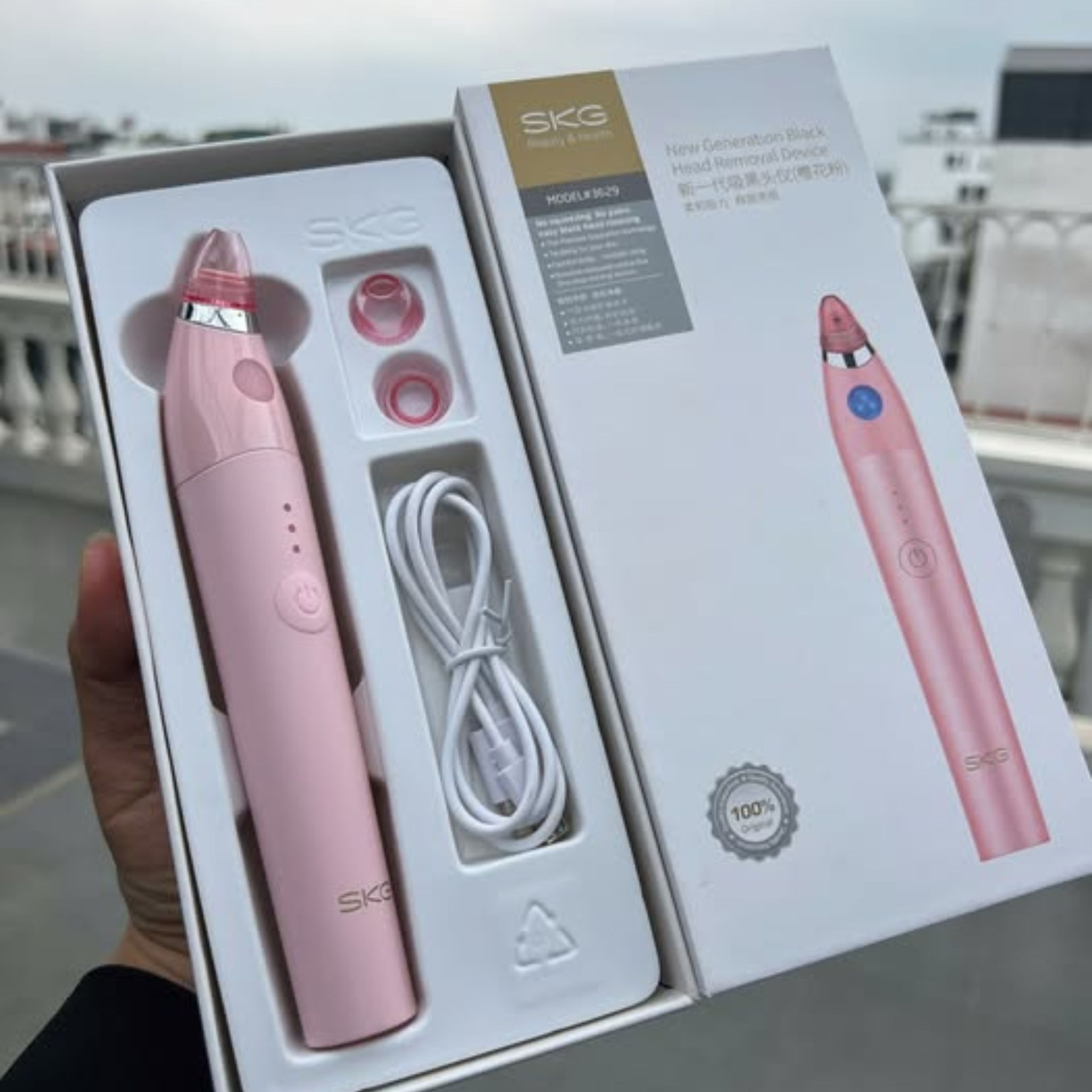 Máy hút mụn đầu đen SKG